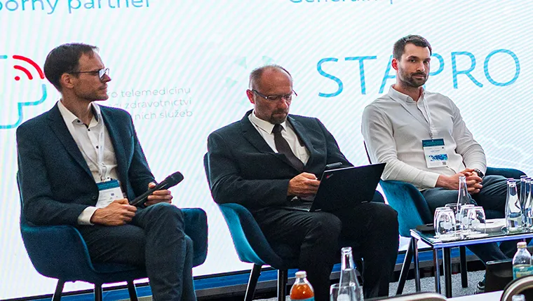 Lukáš Kubina v panelové diskuzi o telemedicíně a AI na konferenci Digitalizace českého zdravotnictví 2026