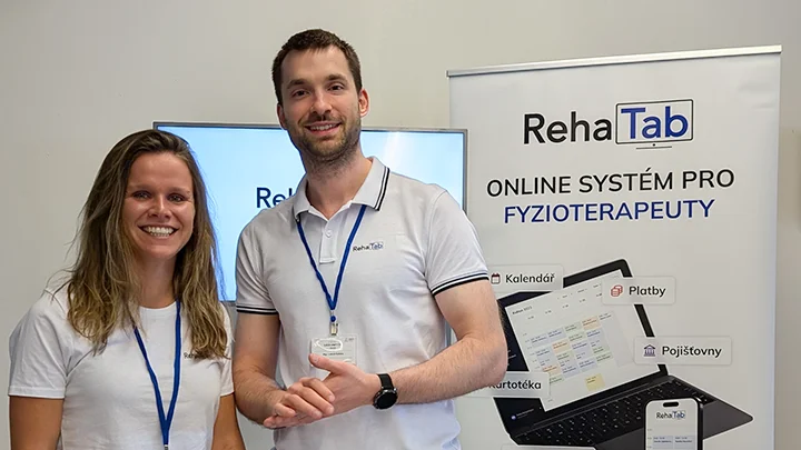Veronika Kučeříková a Lukáš Kubina představují RehaTab na Sjezdu Unie fyzioterapeutů České republiky (UNIFY ČR)